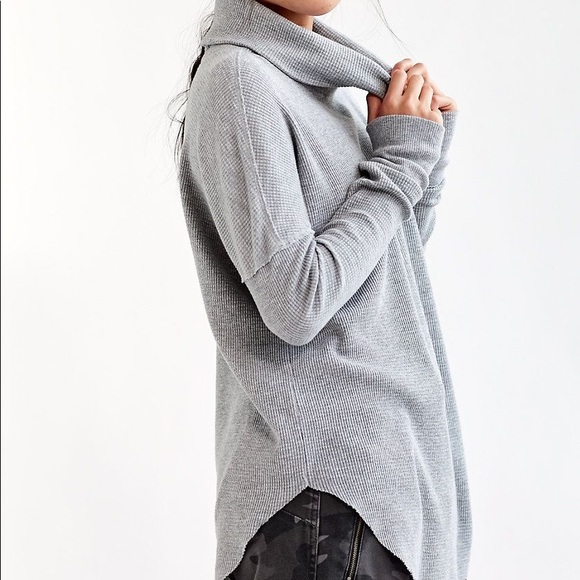 TNA Thermal Cowl Neck - Picture 4 of 6